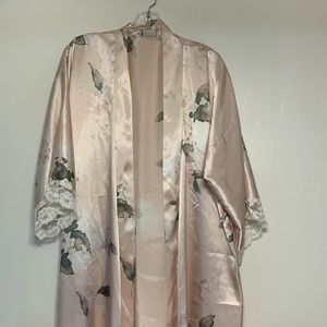 California Dynasty Robe